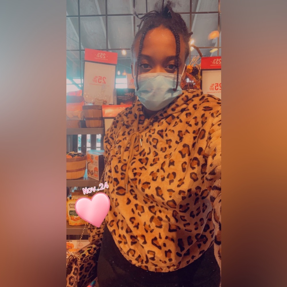 Meet your Posher, Reesa - Picture 4 of 4